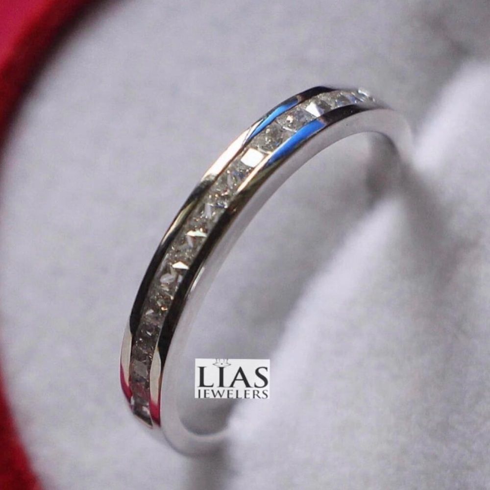 New 18k white gold wedding ring wedding band